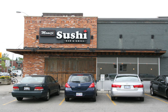Momiji Sushi Kingsway Toronto