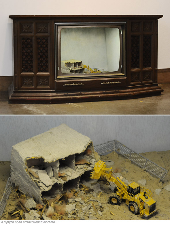 Kobayashi Tirilis Television Diorama