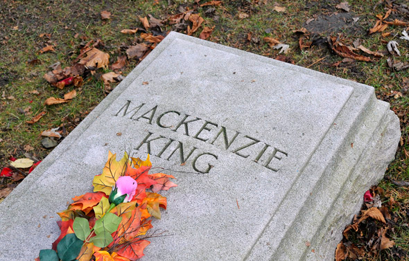 Mackenzie King Grave