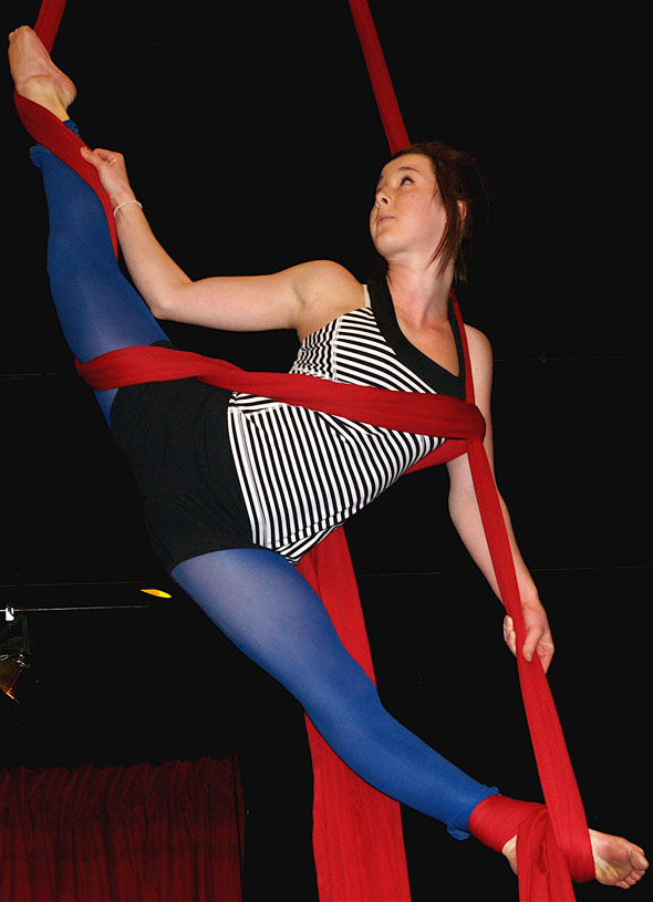 National Circus School is recruiting