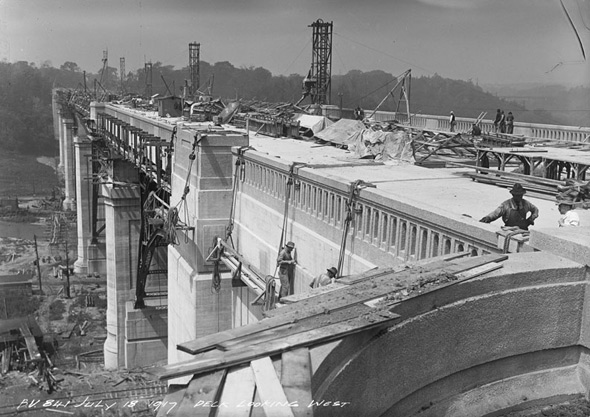 Bloor Viaduct construction
