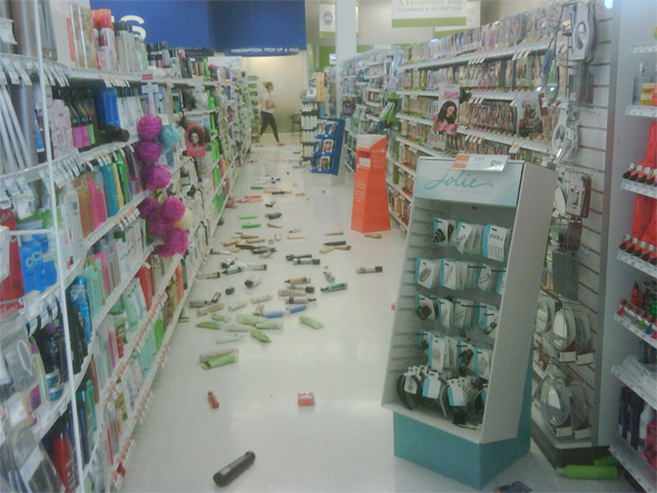 earthquake shoppers drug mart