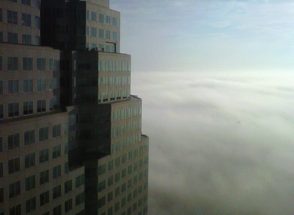 2011427-fog-abey.jpg