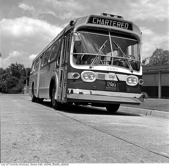 2011513-Bus-at-Rosedale1961.jpg