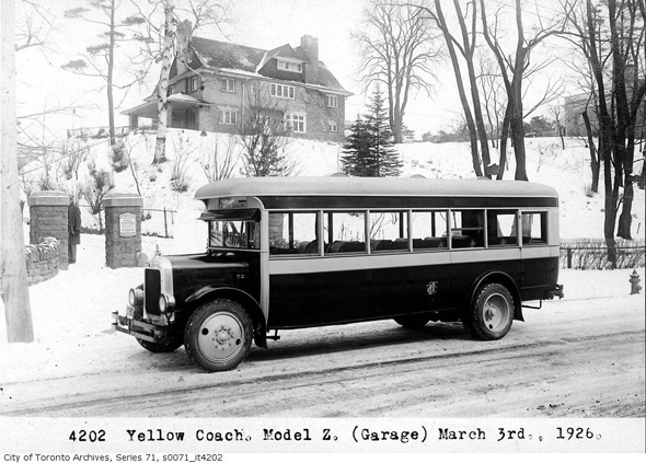 2011513-Yellow-Coach-Model-Z-1926.jpg