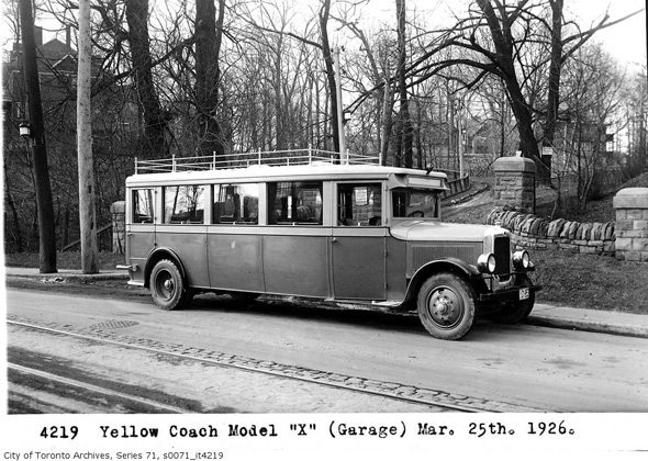 2011513-Yellow-Coach-model-x-1926.jpg