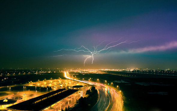 2011528-lightning-tomms.jpg