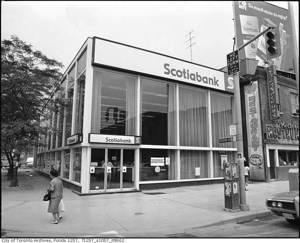 201191-Scotiabank-bloor-spadina-1976-f1257_s1057_it8662.jpg