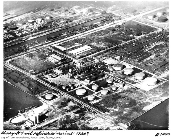 20111114-coal-oil-refineries-port-lands-1930-f1244_it1440.jpg