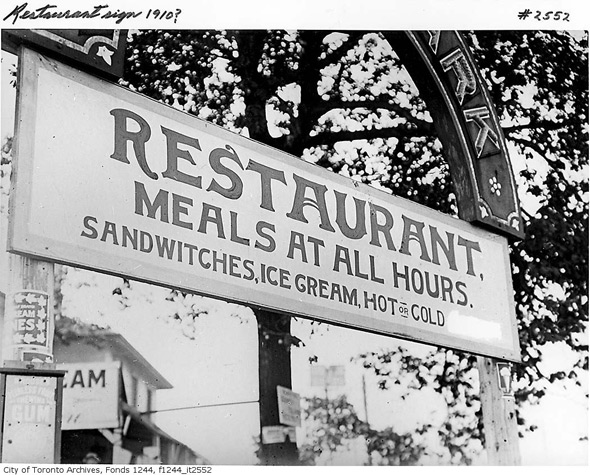 20111116-sign-restaurant-1910-f1244_it2552.jpg