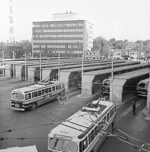201254-eg-bus-term-1960.jpg