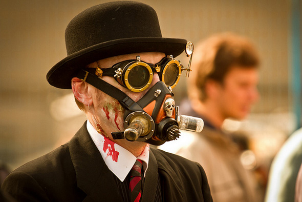 20121021-zombie-gas-mask.jpg