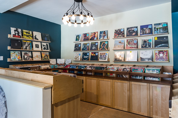 vinyl records stores toronto